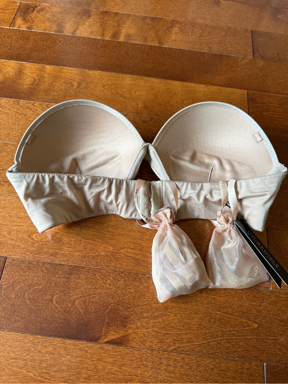 Victoria's Secret Strapless Push-Up Bra - Light Nude - Picture 3 of 6